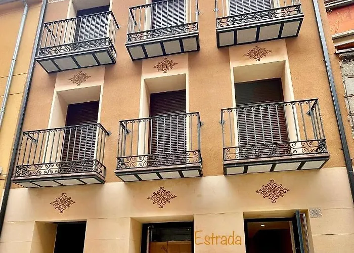 Estrada Suites